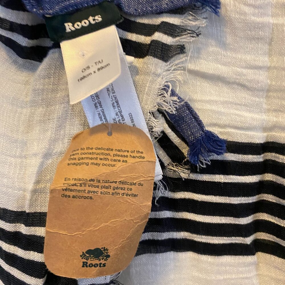 NWT Roots Scarf - Picture 3 of 6